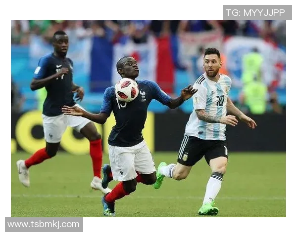 足球明星人物深度解析视频揭示他们背后的故事与成就 足球明星人物深度解析视频揭示他们背后的故事与成就